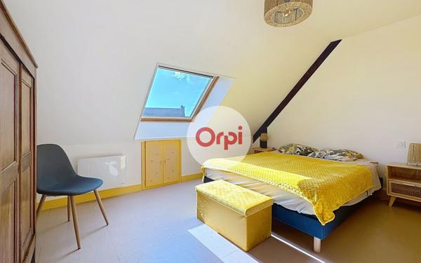 Maison à vendre    5 pièces •  Ambon