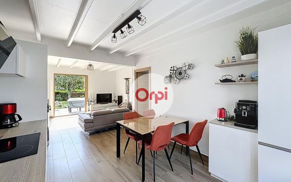 Maison à vendre    5 pièces •  Ambon