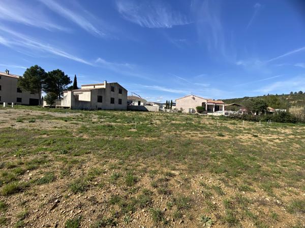À vendre - Terrain projet construction 999 m² situé à Cessenon-sur-Orb (34460)