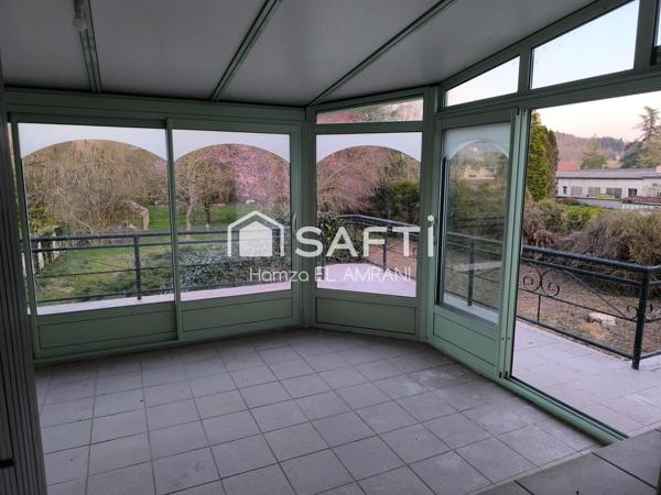 Grande maison individuelle sur joli terrain plat clos et arboré