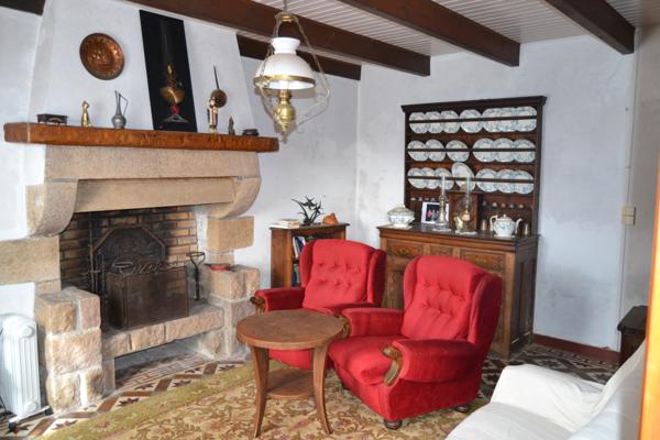 Plougasnou (29630) Plougasnou, le Diben, maison traditionnelle Bretonne 3ch, plage à pied.