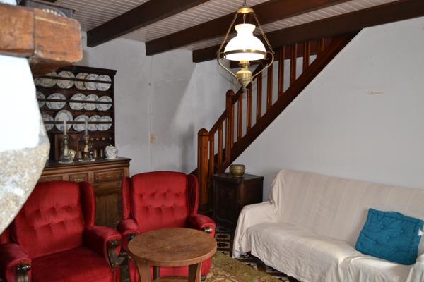 Plougasnou (29630) Plougasnou, le Diben, maison traditionnelle Bretonne 3ch, plage à pied.