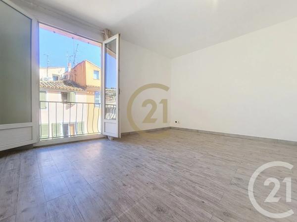 Immeuble à vendre  107,94 m 2   DRAGUIGNAN  - 83