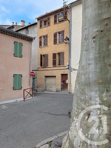 Immeuble à vendre  107,94 m 2   DRAGUIGNAN  - 83