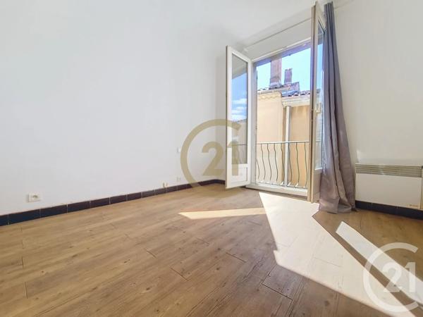 Immeuble à vendre  107,94 m 2   DRAGUIGNAN  - 83