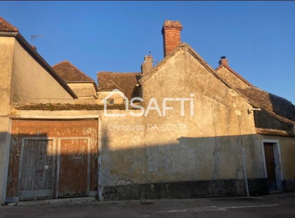 Gande batisse avec terrain