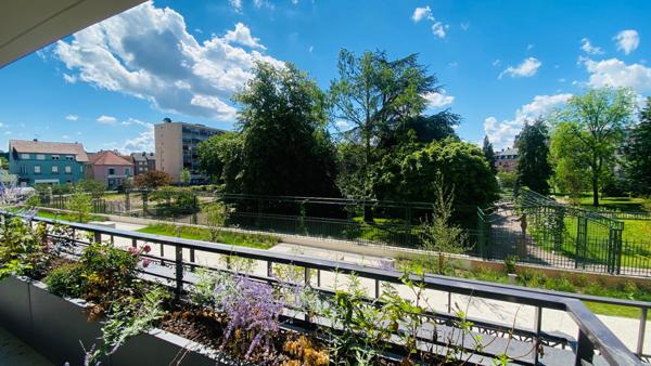 À LOUER – Appartement neuf avec grande terrasse – Au Jardin du Square