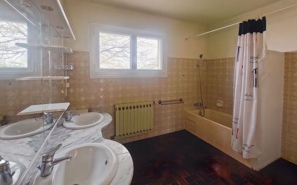 Maison à vendre    6 pièces • 154 m2 Manosque