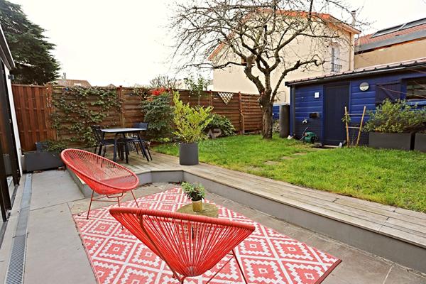 Maison Nanterre 5 pièce(s) €750 000 ** - Référence 15034