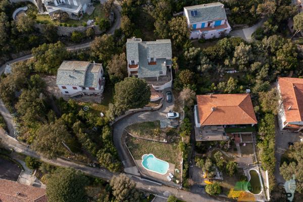 Santa-Maria-di-Lota (20200) Villa de standing T5 magnifique vue mer - jardin et piscine à Miomo