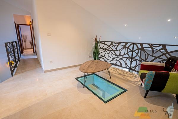 Santa-Maria-di-Lota (20200) Villa de standing T5 magnifique vue mer - jardin et piscine à Miomo