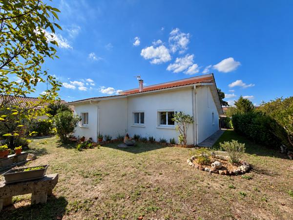 Maison
         6 pièces
        - 122 m² Exclusivité 380 000 €*
