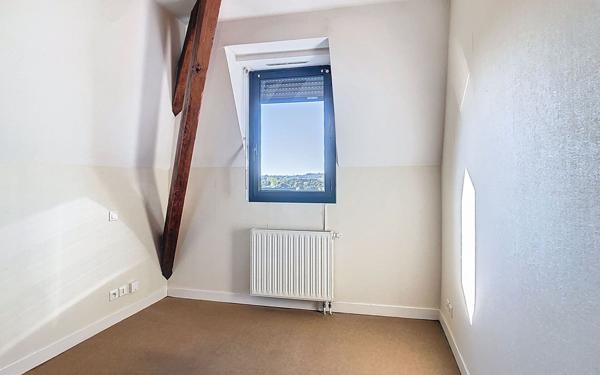 Appartement à louer    4 pièces • 71,40 m2 Arpajon-sur-Cère