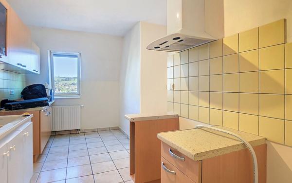 Appartement à louer    4 pièces • 71,40 m2 Arpajon-sur-Cère