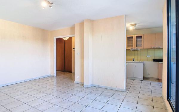Appartement à louer    4 pièces • 71,40 m2 Arpajon-sur-Cère