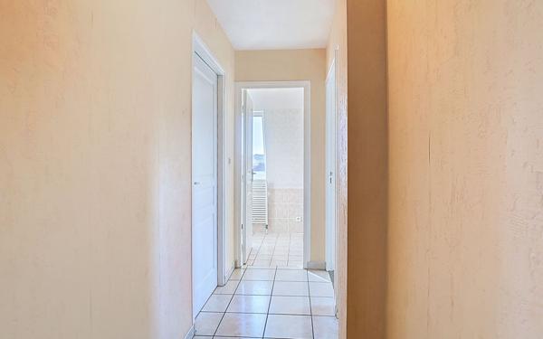 Appartement à louer    4 pièces • 71,40 m2 Arpajon-sur-Cère