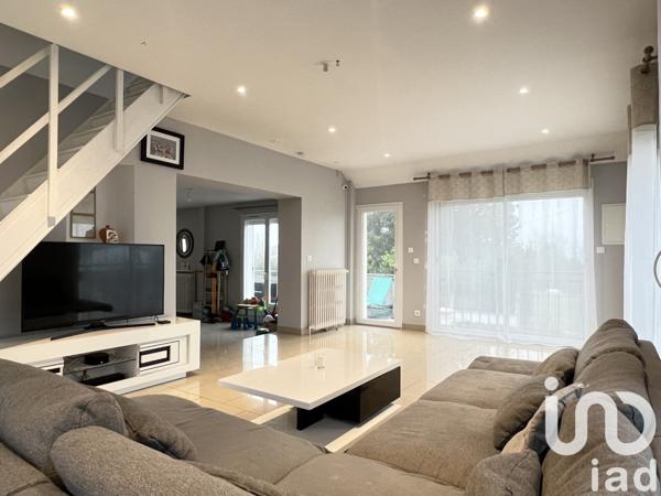 Maison à vendre 8 pièces 176 m² Sainte-Geneviève