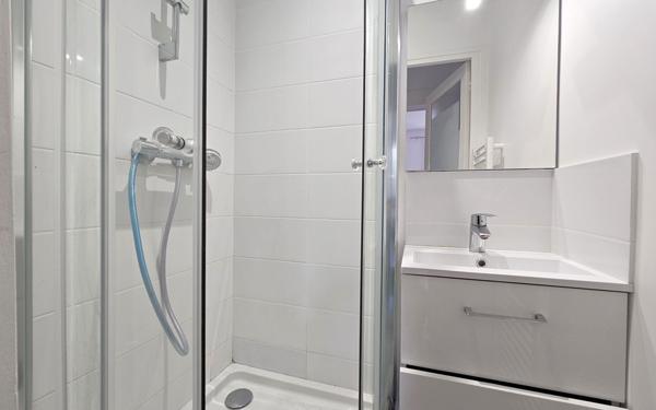 Appartement à louer    3 pièces • 41,63 m2 Vanves