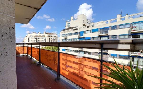 Appartement à vendre    2 pièces • 40,90 m2 Paris 19