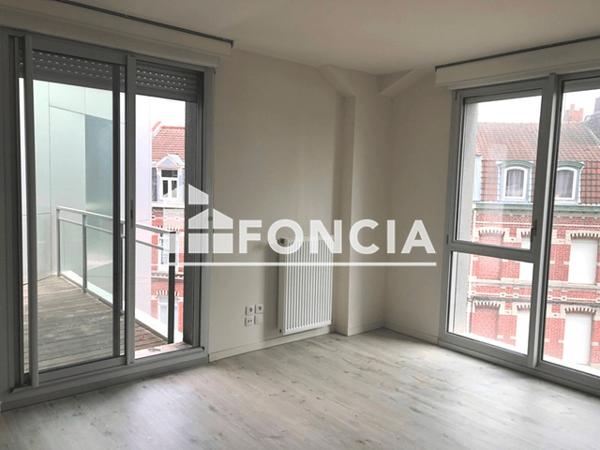 Location Appartement meublé 2 pièces 49.35 m² - 21/21B RUE DELPHIN PETIT Lille 59000