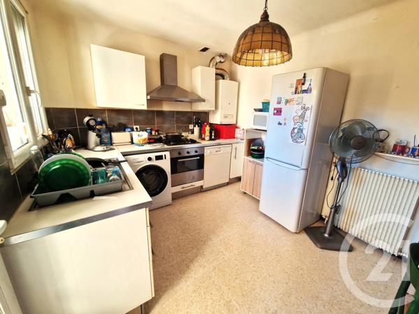 Appartement T5 à vendre  5 pièces - 88,75 m 2   LUNEL  - 34