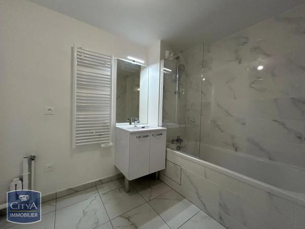 Appartement à louer 3 pièces 61.7m²