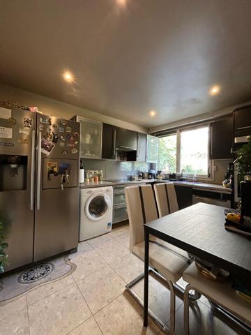 Proche Métro 11 - Appartement 4 pièces