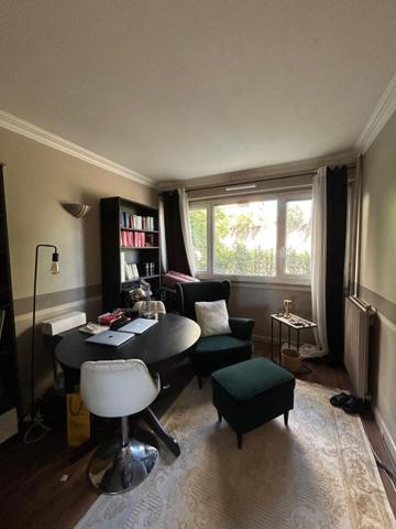 Proche Métro 11 - Appartement 4 pièces