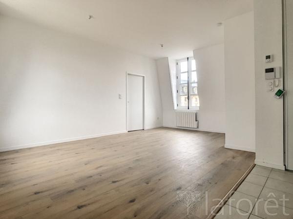 Location appartement près de Châlons-en-Champagne - 2 pièce(s) - 42 m² - 536 €/mois