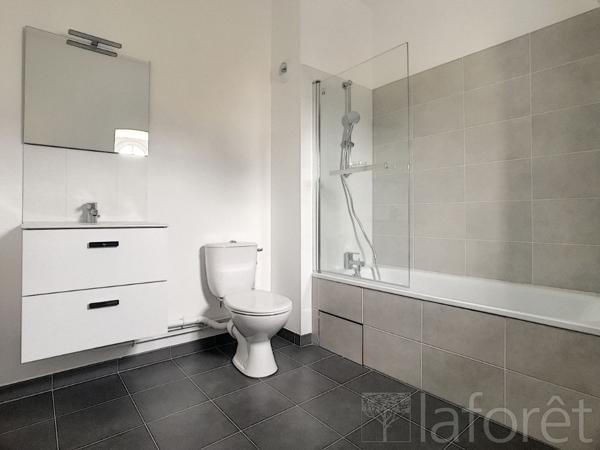 Location appartement près de Châlons-en-Champagne - 2 pièce(s) - 42 m² - 536 €/mois