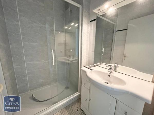 Appartement à louer 1 pièce 31.18m² Tours (37100)