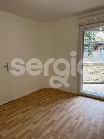 Location 2 Pieces 39 93420 Villepinte 57 0543 01 0003