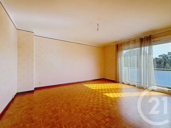 Appartement T4 à vendre  4 pièces - 80,02 m 2   MONTAUBAN  - 82
