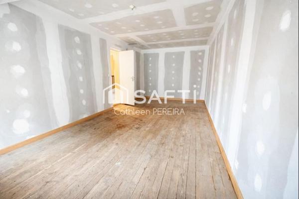 Maison de village avec garage