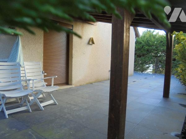 A découvrir ! belle propriété très bien entretenue