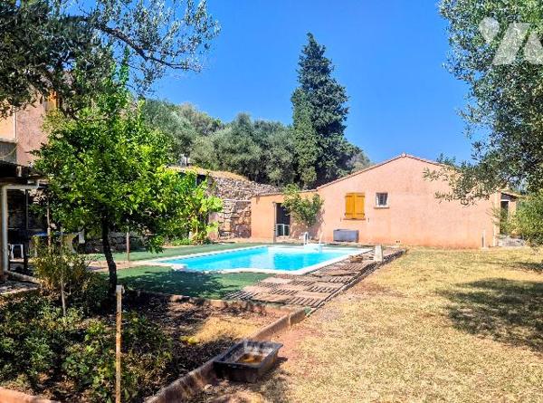 Vidauban – Ensemble immobilier sur 3 450 m² avec maison, piscine, T2 loué et studio indépendant