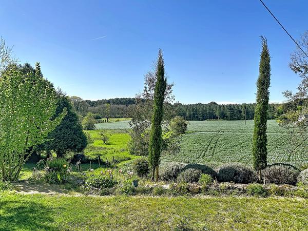 Petite pépite à Baugé en Anjou