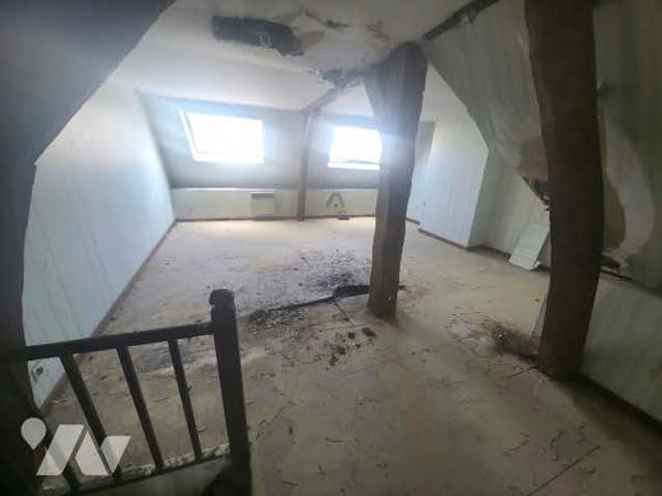SAINT-OMER – CENTRE-VILLE – IMMEUBLE À RÉNOVER AVEC LOCAL PROFESSIONNEL LOUÉ