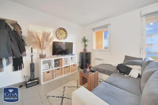 Appartement à louer 2 pièces 47.44m² Pecquencourt (59146)
