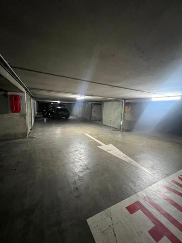 EXCLUSIVITE L'Adresse Garage fermé à vendre