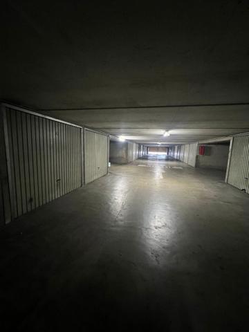 EXCLUSIVITE L'Adresse Garage fermé à vendre