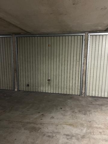 EXCLUSIVITE L'Adresse Garage fermé à vendre