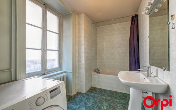 Appartement à vendre    4 pièces • 150,25 m2 Caluire-et-Cuire