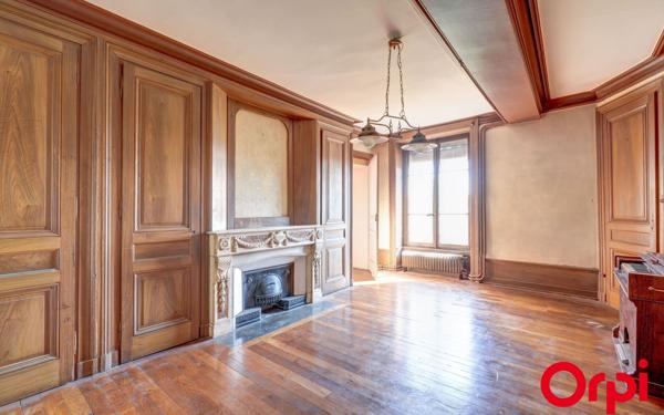 Appartement à vendre    4 pièces • 150,25 m2 Caluire-et-Cuire