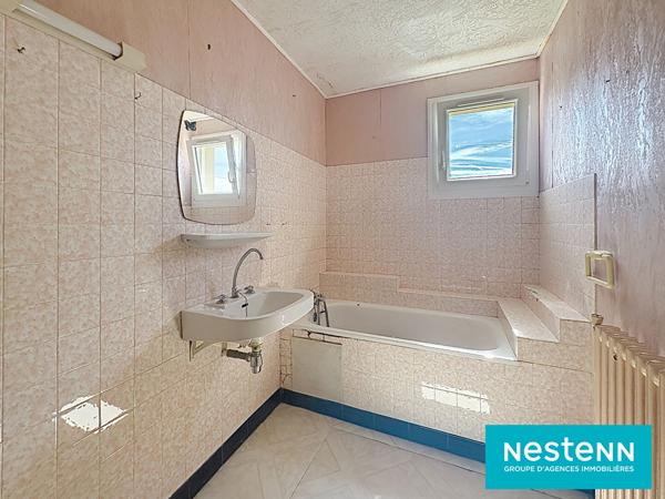 VENTE Maison 2 chambres à rénover à SAINT-HERVE