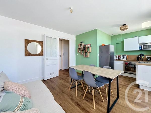 Appartement F3 à vendre  3 pièces - 57 m 2   VIENNE  - 38