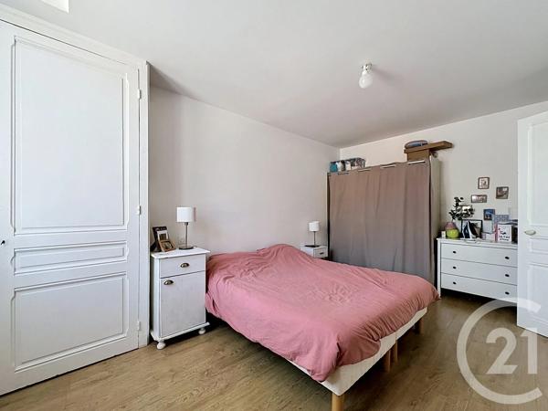 Appartement F3 à vendre  3 pièces - 57 m 2   VIENNE  - 38