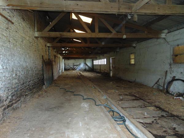 Terrain agricole 19071 m² + étable, Montilly sur Noireau