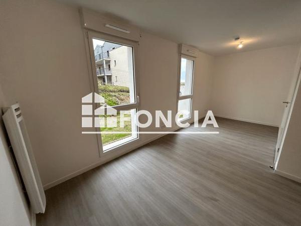 Location Studio 29.82 m² - 42 ROUTE DE CAEN Carpiquet 14650