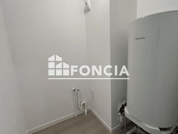 Location Studio 29.82 m² - 42 ROUTE DE CAEN Carpiquet 14650